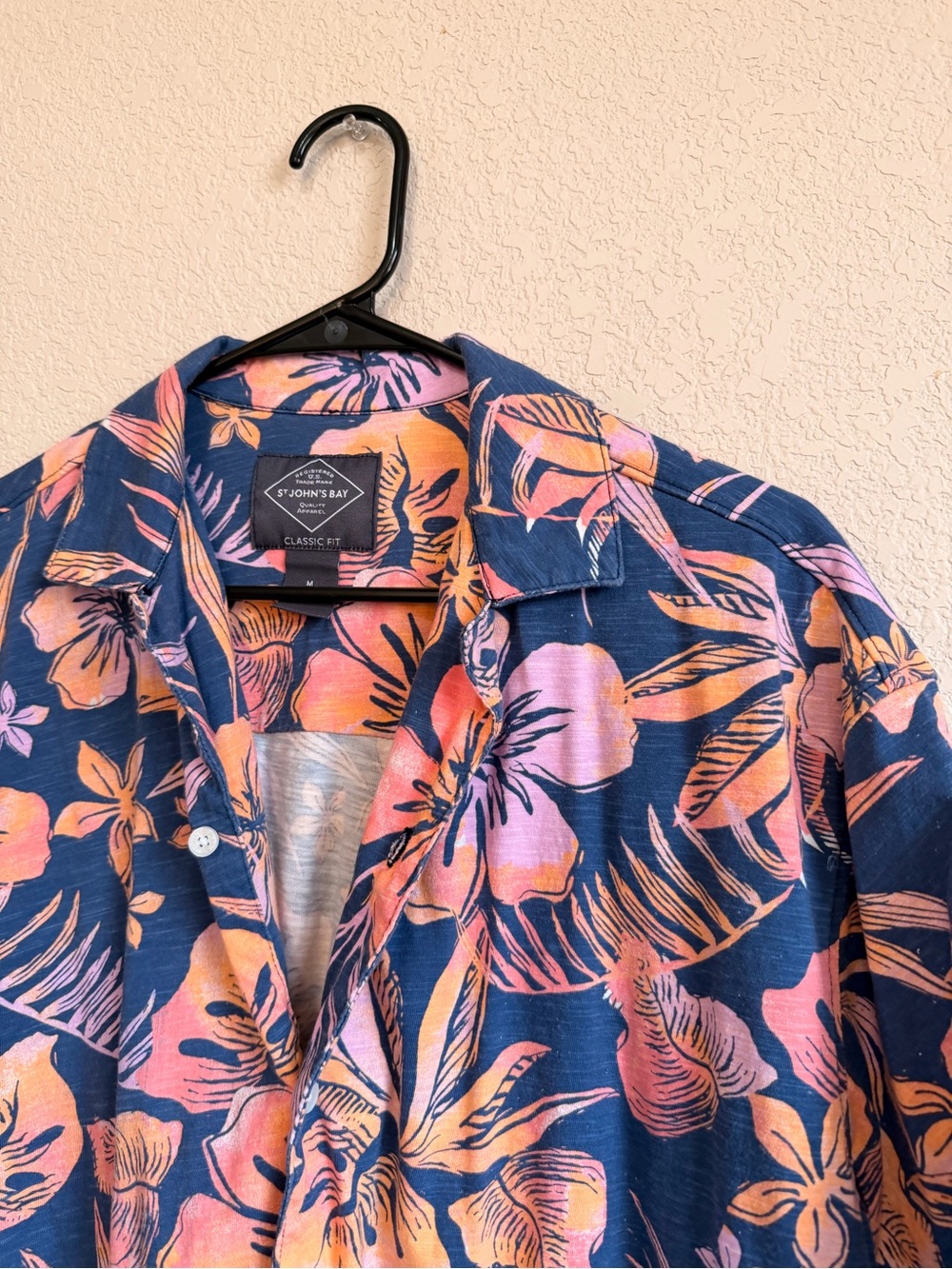 St John’s Bay Women’s Hawaiian Floral Short Sleeve Button Up 100% cotton - Picture 5 of 7